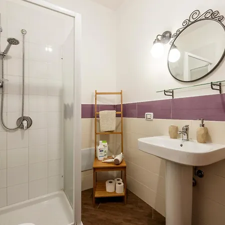 Pirtusu Del Porto, Διαμέρισμα