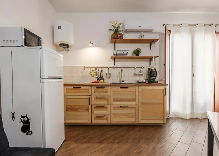 Pirtusu Del Porto, * Παλέρμο